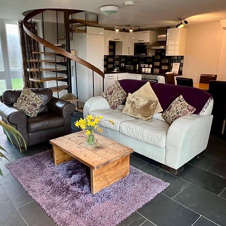 Cader Mountain View Cottage With Hot Tub In Snowdonia Dolgellau Exterior foto